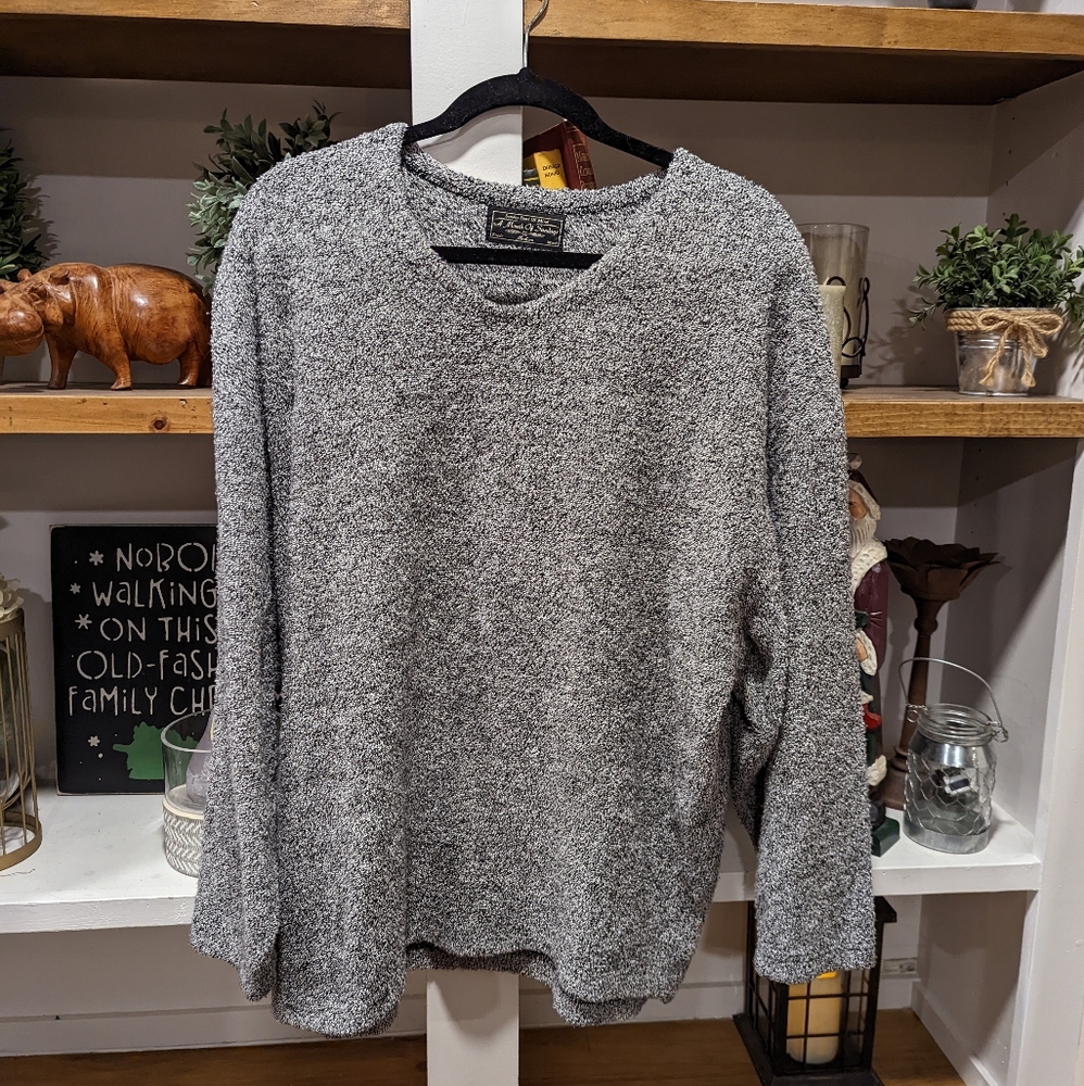 A Month Of Sundays Women's V Neck Sweater Gray Size M